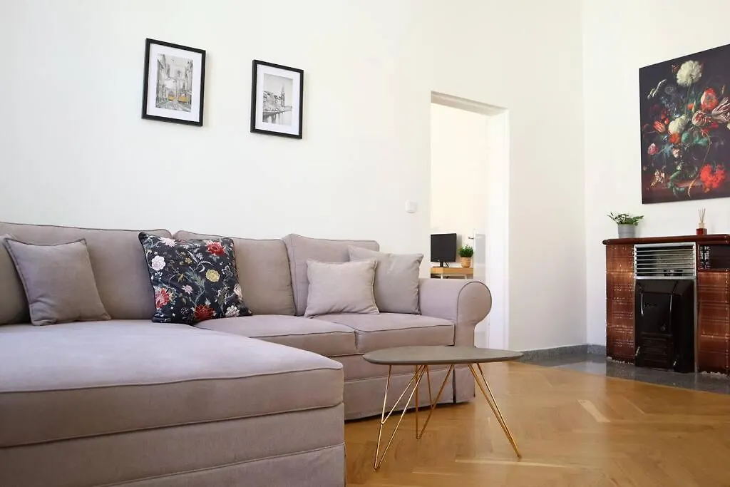 Bloom - Cozy Apartment, 5 Stops To City Center Wien Apartment