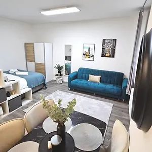 Apartment Affordable In Vienna's Hotpoint, Wien